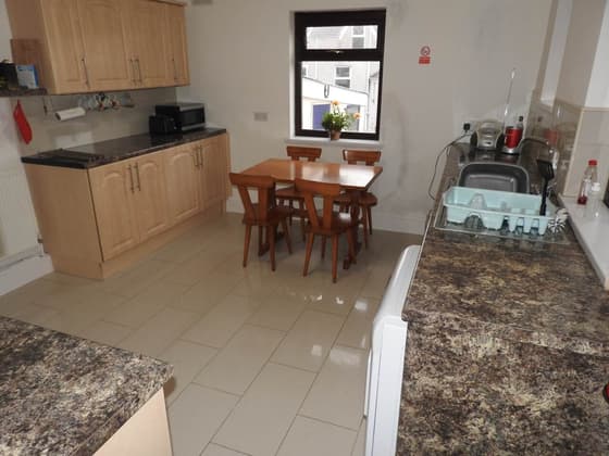 3 bedroom student house in Uplands, Swansea