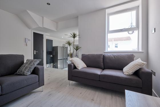 6 bedroom student house in Brynmill, Swansea