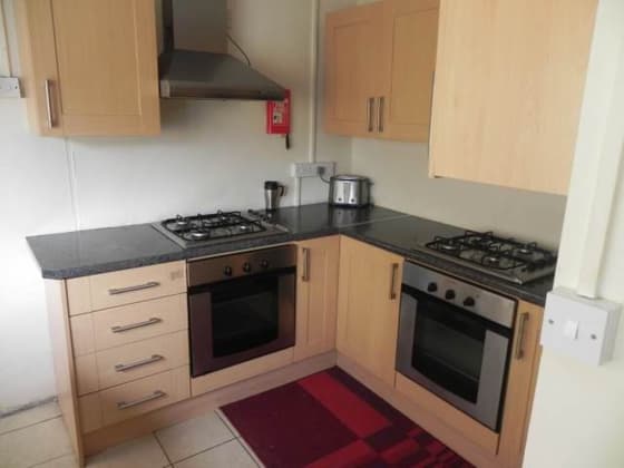 3 bedroom student house in Brynmill, Swansea