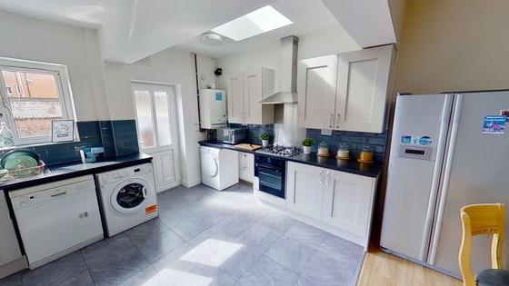 1 bedroom student house in City Centre, Nottingham