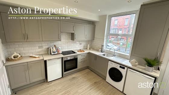 6 bedroom student house in Burley, Leeds