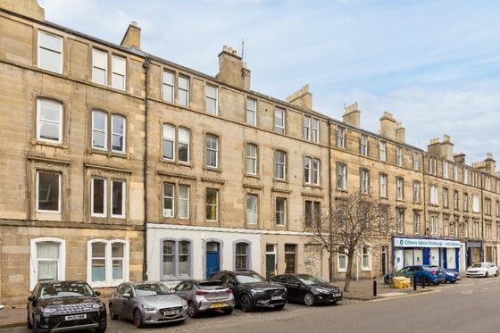 2 bedroom student apartment in Leith, Edinburgh