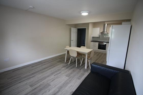 2 bedroom student apartment in Tile Hill, Coventry