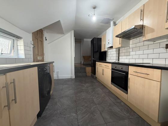 2 bedroom student apartment in Roath, Cardiff