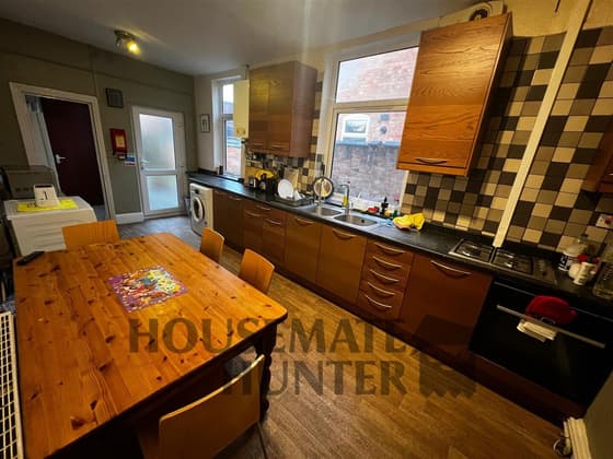 6 bedroom student house in Aylestone, Leicester