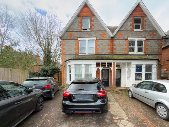 5 bedroom student apartment in City Centre, Reading