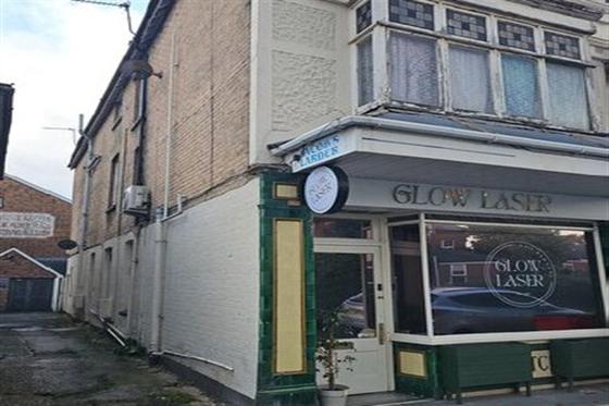 3 bedroom student apartment in Charminster, Bournemouth