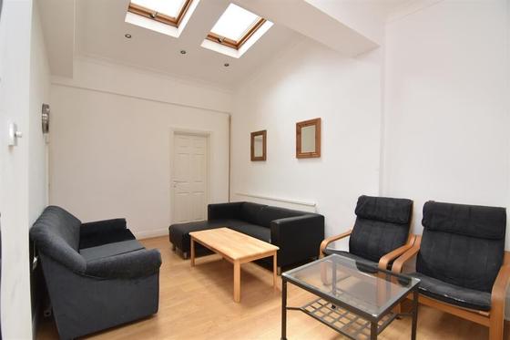 3 bedroom student apartment in Camden, London