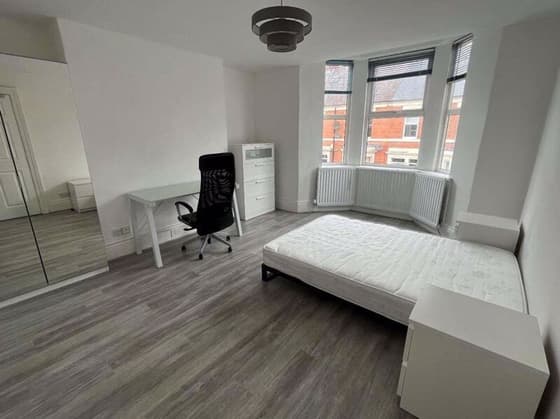 6 bedroom student apartment in Jesmond, Newcastle