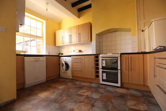 4 bedroom student house in Golden Triangle, Loughborough