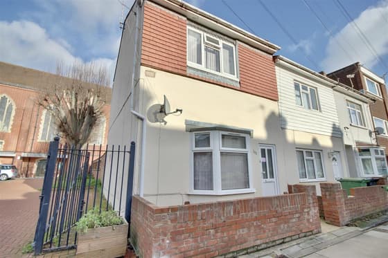 4 bedroom student house in Southsea, Portsmouth