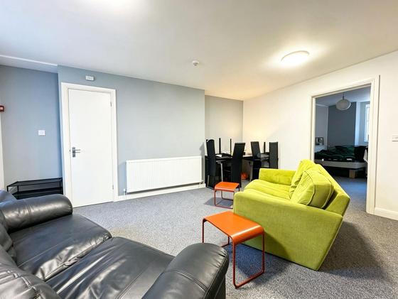 3 bedroom student house in Hyde Park, Leeds