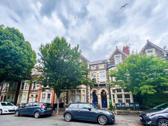 2 bedroom student apartment in Roath, Cardiff