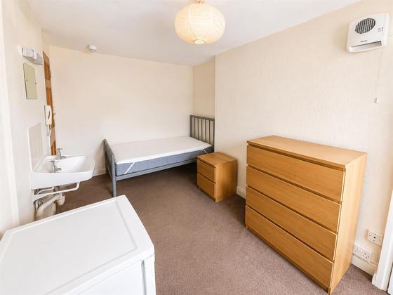 1 bedroom student house in City Centre, Brighton