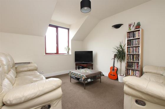 2 bedroom student apartment in Twerton, Bath