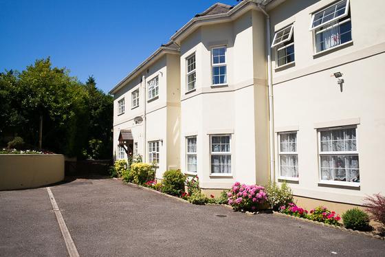 3 bedroom student house in Winton, Bournemouth