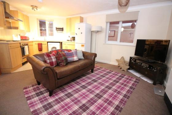 1 bedroom student apartment in Adamsdown, Cardiff