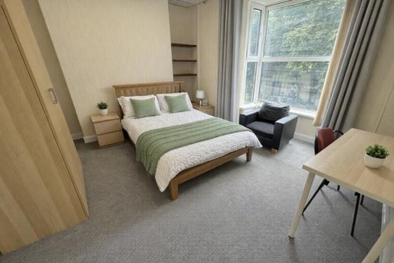 6 bedroom student house in City Centre, Swansea