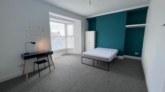 3 bedroom student house in Townhill, Swansea