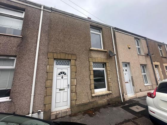 2 bedroom student house in Port Tennant, Swansea