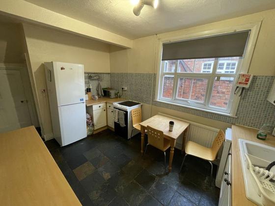 4 bedroom student house in Westcotes, Leicester
