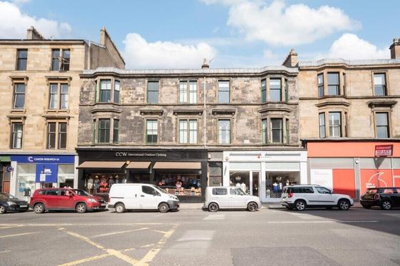 3 bedroom student apartment in West End, Glasgow