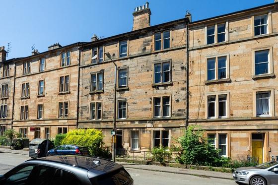 2 bedroom student apartment in Marchmont, Edinburgh