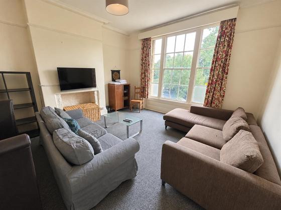 8 bedroom student house in Broomhill, Sheffield