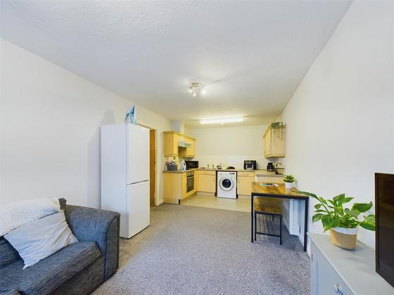 2 bedroom student apartment in Golden Triangle, Loughborough