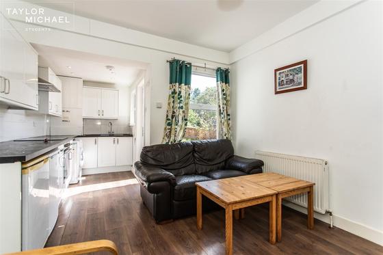 3 bedroom student house in Lewes Road, Brighton