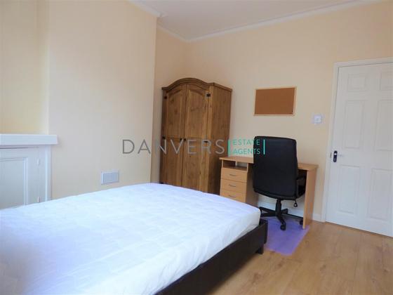 4 bedroom student house in Westcotes, Leicester
