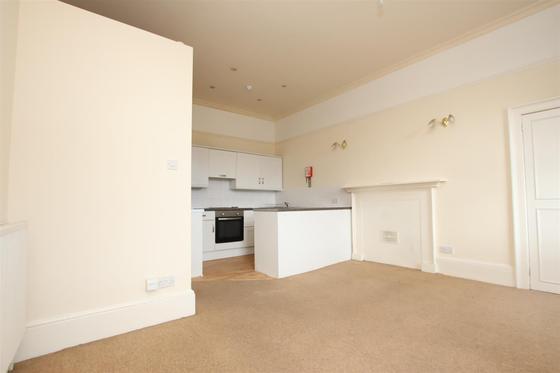 3 bedroom student apartment in City Centre, Bath