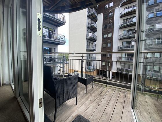 2 bedroom student house in Cardiff Bay, Cardiff