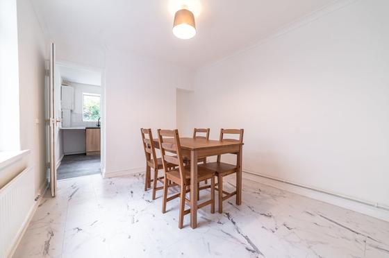 5 bedroom student house in Cathays, Cardiff