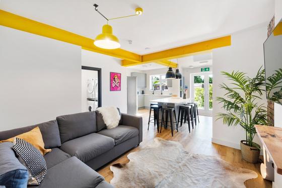 10 bedroom student house in Cheswick Village, Bristol