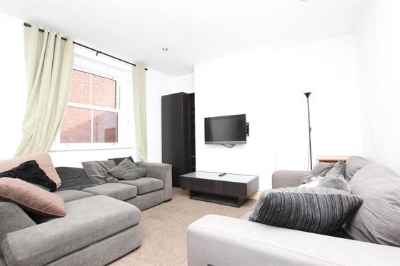 4 bedroom student apartment in Ashley Down, Bristol