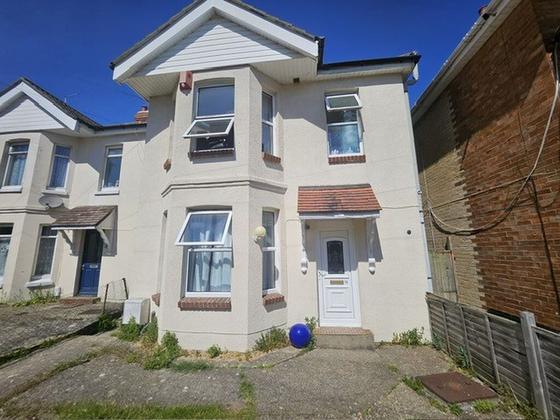 5 bedroom student house in Winton, Bournemouth