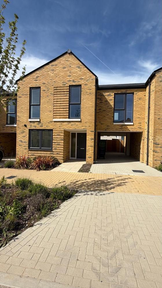 3 bedroom student house in Sandfields, Swansea