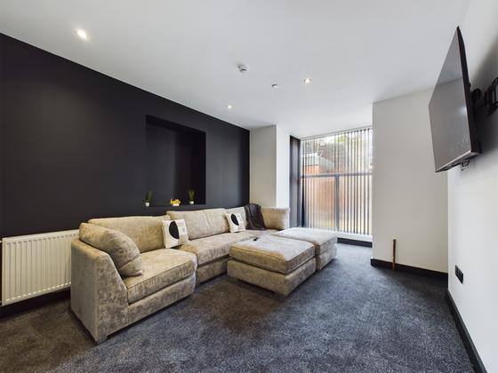 10 bedroom student house in City Centre, Swansea