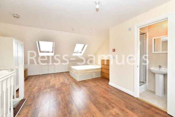 6 bedroom student house in Canary Wharf, London