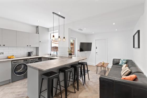 7 bedroom student house in Ashbourne Road, Derby
