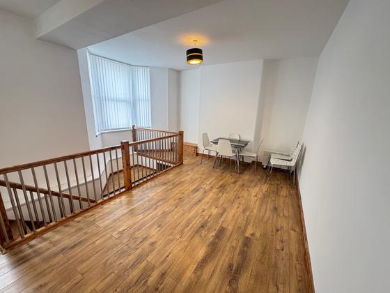 2 bedroom student apartment in Roath, Cardiff
