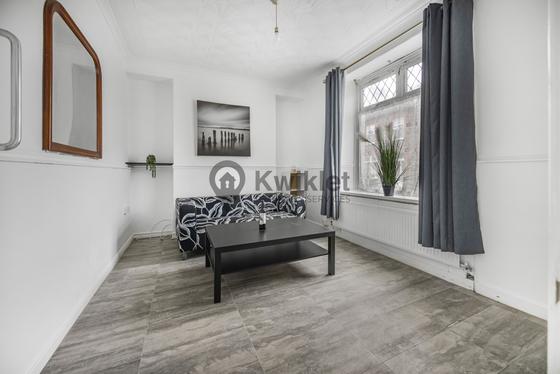 4 bedroom student house in Treforest, Pontypridd