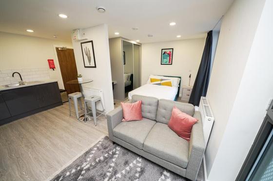 1 bedroom student apartment in Broomhall, Sheffield