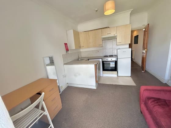 1 bedroom student apartment in Cathays, Cardiff