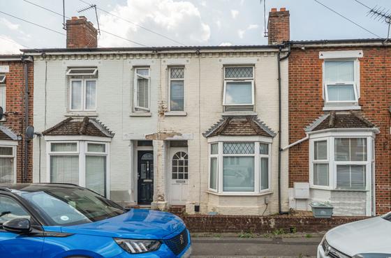 3 bedroom student house in The Polygon, Southampton