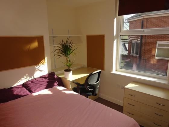 3 bedroom student apartment in Broomhill, Sheffield