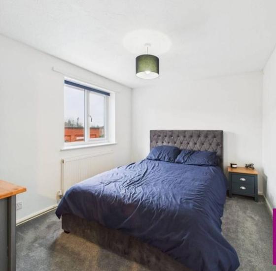 2 bedroom student house in City Centre, Northampton