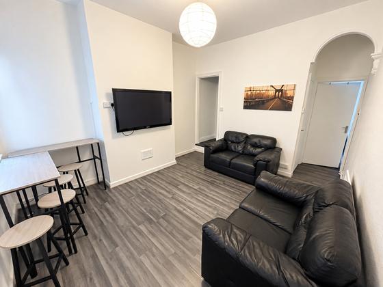 3 bedroom student house in Shelton, Stoke-on-Trent