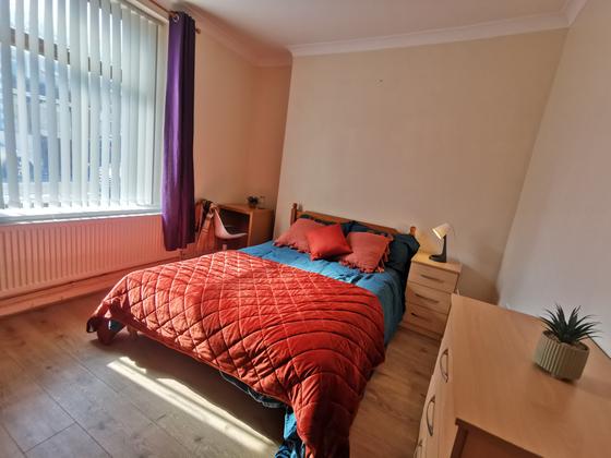 4 bedroom student house in Port Tennant, Swansea